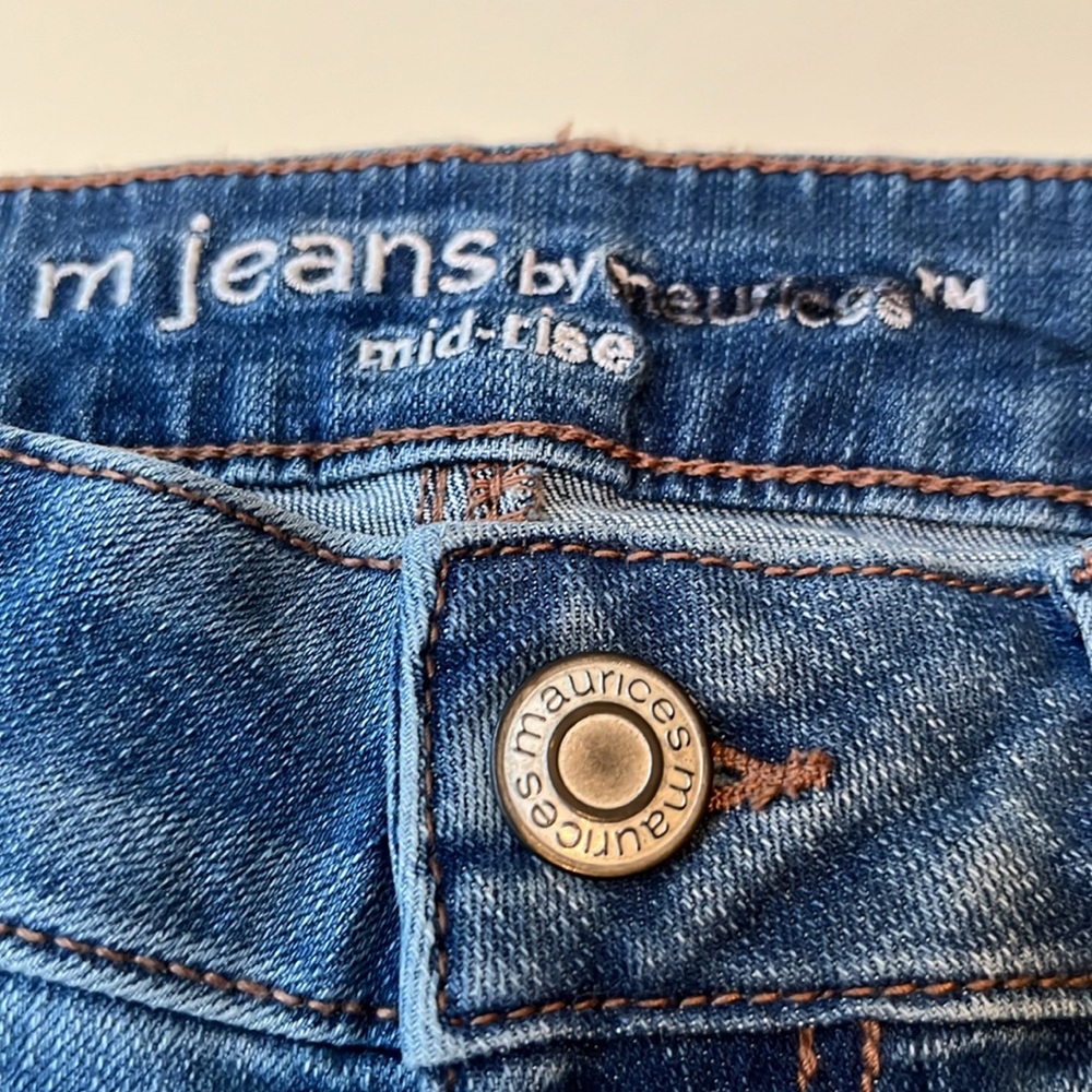 M Jeans. Mid Rise. NWOT - Picture 2 of 5